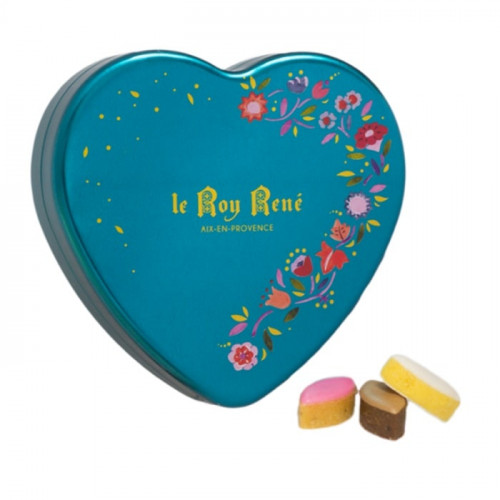 Boîte en forme de coeur de petits calissons rose, chocolat, nature du Roy René